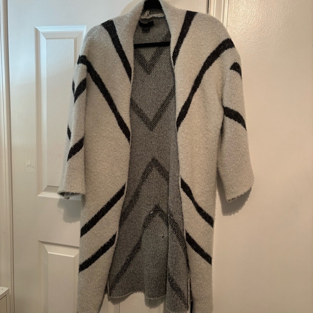 * Winter Sale * Steve Madden Fuzzy Cardigan M